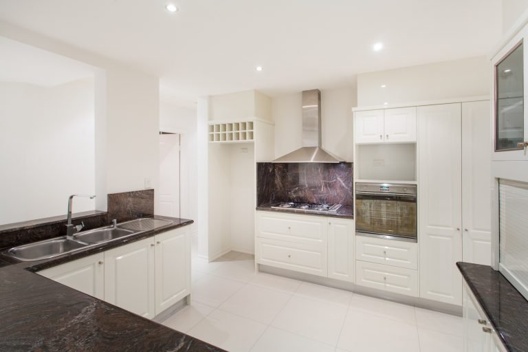penthouse-Kitchen